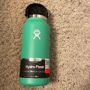 NWT hydro flask
